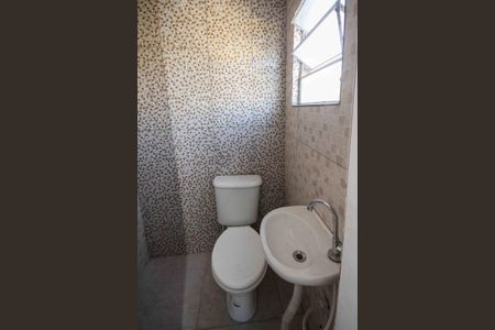 Banheiro de apartamento para alugar com 1 quarto, 30m² em Jardim Vera Cruz(zona Sul), São Paulo