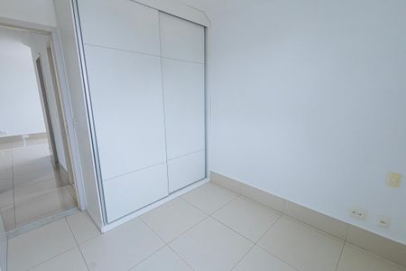 quarto 1 / semi-suite de apartamento à venda com 3 quartos, 80m² em Indaiá, Belo Horizonte