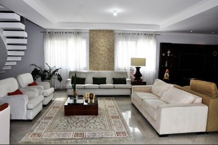 Sala de casa para alugar com 5 quartos, 534m² em City América, São Paulo