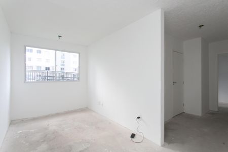Sala de apartamento para alugar com 1 quarto, 42m² em Guaianases, São Paulo