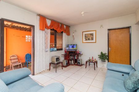 Sala de casa para alugar com 3 quartos, 253m² em Vila Joao Pessoa, Porto Alegre