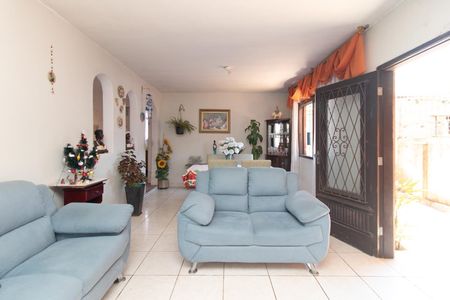 Sala de casa para alugar com 3 quartos, 253m² em Vila Joao Pessoa, Porto Alegre