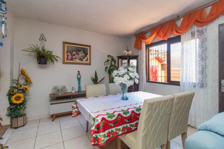 Sala de casa para alugar com 3 quartos, 253m² em Vila Joao Pessoa, Porto Alegre