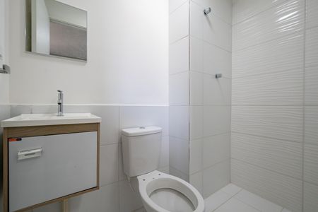 Banheiro de kitnet/studio para alugar com 1 quarto, 22m² em Jabaquara, São Paulo