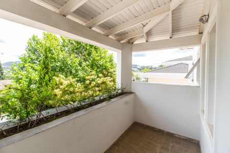 Varanda de casa de condomínio para alugar com 6 quartos, 650m² em Tamboré, Santana de Parnaíba