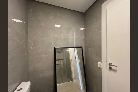 Banheiro de apartamento para alugar com 1 quarto, 29m² em Vila Primavera, São Paulo