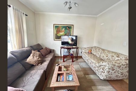 Sala de casa para alugar com 3 quartos, 222m² em Jardim Madeirense, Guarulhos