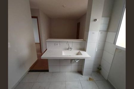 Cozinha de apartamento para alugar com 2 quartos, 42m² em São Jorge, Uberlândia
