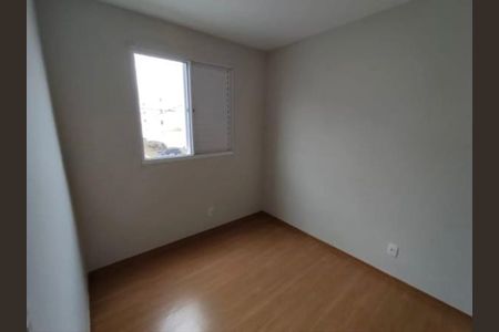 Quarto 2 de apartamento para alugar com 2 quartos, 42m² em São Jorge, Uberlândia