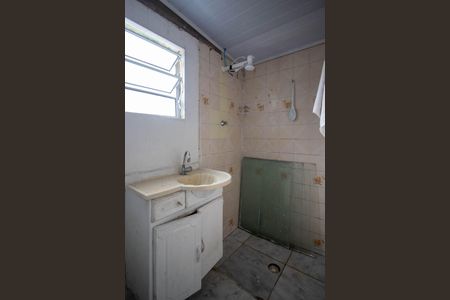 Banheiro de casa para alugar com 1 quarto, 70m² em Jardim Leme, Taboão da Serra