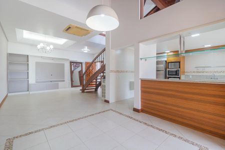 Casa para alugar com 3 quartos, 430m² em Tristeza, Porto Alegre