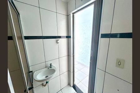 Banheiro de kitnet/studio à venda com 1 quarto, 28m² em Centro, Guarulhos