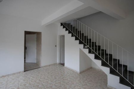 Sala de casa para alugar com 3 quartos, 200m² em Horto Florestal, São Paulo