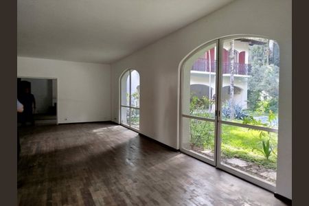 Casa à venda com 4 quartos, 1160m² em Jardim Panorama, São Paulo