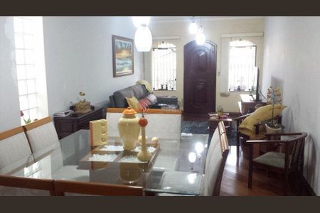 Casa à venda com 3 quartos, 220m² em Jardim Nice, São Paulo