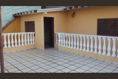 Casa à venda com 3 quartos, 220m² em Jardim Nice, São Paulo