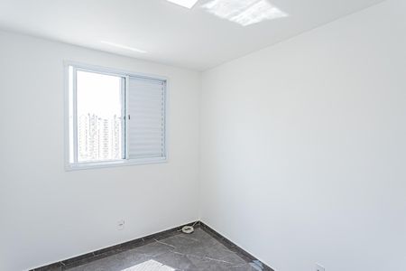 Quarto 1 de apartamento para alugar com 2 quartos, 42m² em Jardim Iris, São Paulo