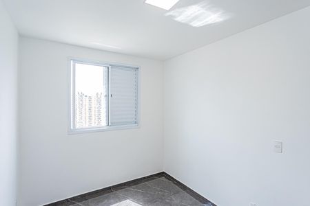 Quarto 2 de apartamento para alugar com 2 quartos, 42m² em Jardim Iris, São Paulo