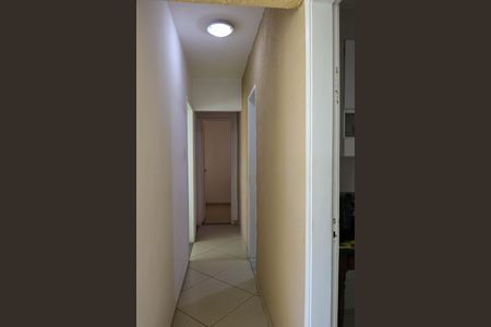 Corredor de apartamento para alugar com 2 quartos, 59m² em Engenho Novo, Rio de Janeiro