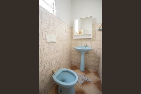 Banheiro de casa para alugar com 1 quarto, 40m² em Jardim Catarina, São Gonçalo