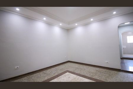 Casa à venda com 2 quartos, 200m² em Jardim Guairaca, São Paulo