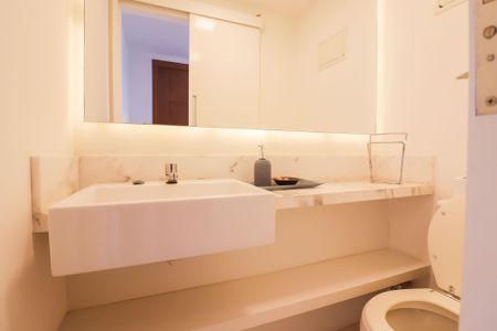 Lavabo de apartamento para alugar com 3 quartos, 171m² em Jardim Arpoador, São Paulo
