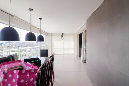 Varanda de apartamento para alugar com 3 quartos, 171m² em Jardim Arpoador, São Paulo