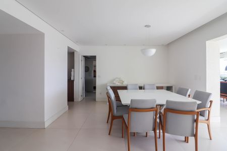 Sala de apartamento para alugar com 3 quartos, 171m² em Jardim Arpoador, São Paulo