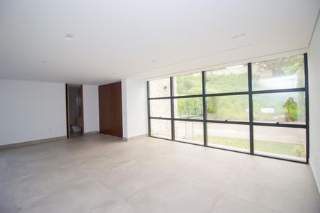 Sala de casa de condomínio à venda com 3 quartos, 650m² em Estância Silveira, Contagem