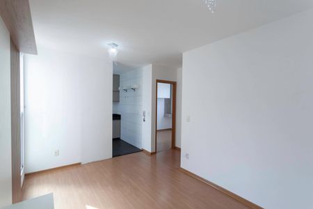 Sala de apartamento para alugar com 2 quartos, 50m² em Cabral, Contagem
