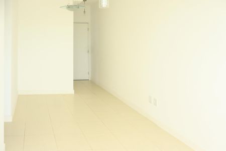 Sala de apartamento para alugar com 2 quartos, 71m² em Brotas, Salvador