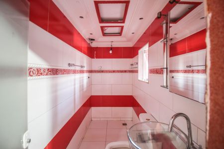 Banheiro de casa de condomínio para alugar com 1 quarto, 45m² em Santos Dumont, Nilópolis