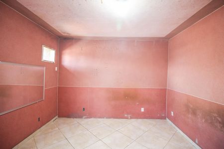 Quarto de casa de condomínio para alugar com 1 quarto, 45m² em Santos Dumont, Nilópolis