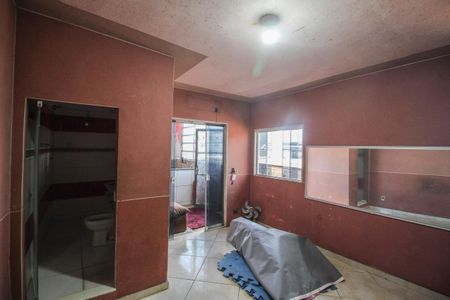 Quarto de casa de condomínio para alugar com 1 quarto, 45m² em Santos Dumont, Nilópolis