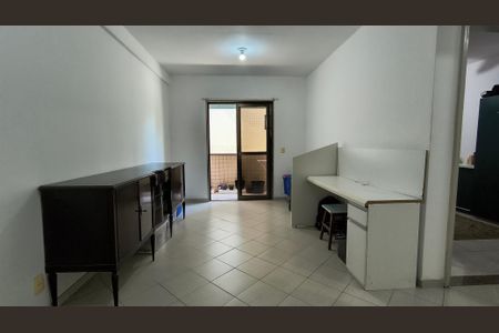 Sala de apartamento para alugar com 2 quartos, 68m² em Vargem Pequena, Rio de Janeiro