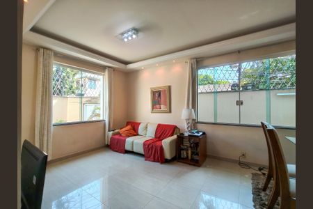 Sala de casa para alugar com 3 quartos, 180m² em Praça da Bandeira, Rio de Janeiro