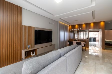 Sala de casa à venda com 3 quartos, 200m² em Jaqueline, Belo Horizonte