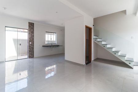 Sala de casa de condomínio para alugar com 3 quartos, 88m² em Vila Suissa, Mogi das Cruzes