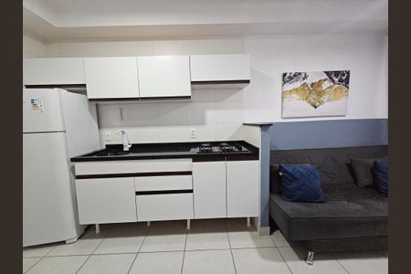 Cozinha de kitnet/studio para alugar com 1 quarto, 28m² em Jardim Caravelas, São Paulo