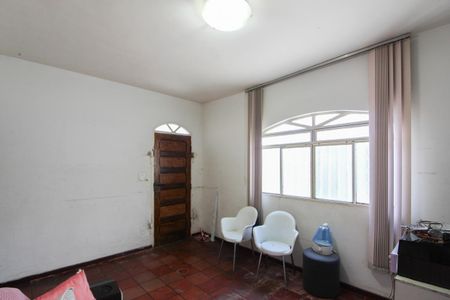 Sala de casa à venda com 3 quartos, 360m² em Coqueiros, Belo Horizonte