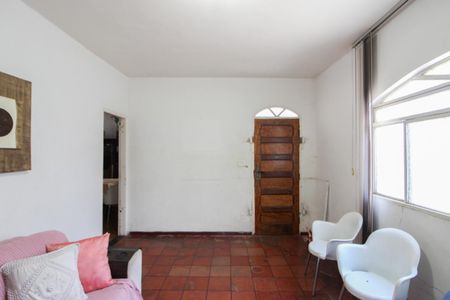 Sala de casa à venda com 3 quartos, 360m² em Coqueiros, Belo Horizonte