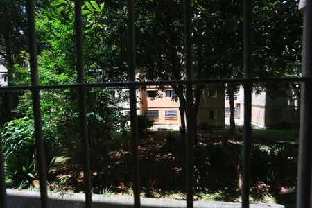 Sala vista de apartamento à venda com 2 quartos, 48m² em Parque Pinheiros, Taboão da Serra