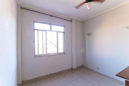 Sala de apartamento para alugar com 2 quartos, 35m² em Pilares, Rio de Janeiro