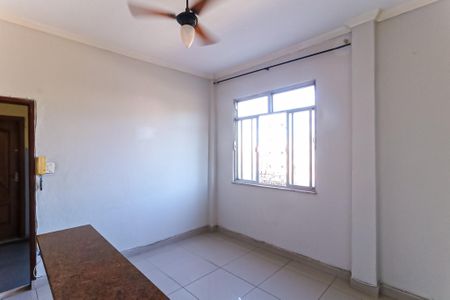 Sala de apartamento para alugar com 2 quartos, 35m² em Pilares, Rio de Janeiro