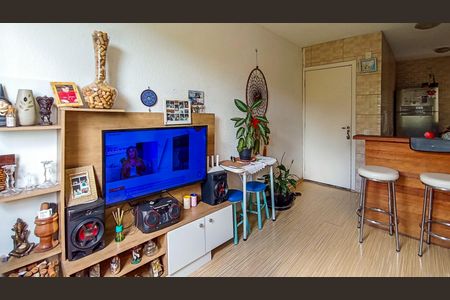 Sala de apartamento para alugar com 2 quartos, 41m² em Cavalhada, Porto Alegre