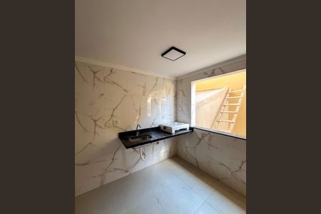 Cozinha de kitnet/studio para alugar com 1 quarto, 34m² em Cursino, São Paulo