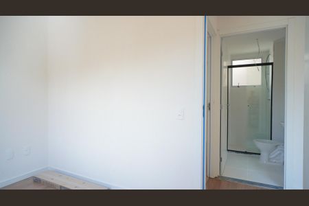 Quarto 1 de apartamento à venda com 2 quartos, 42m² em Ipanema, Porto Alegre