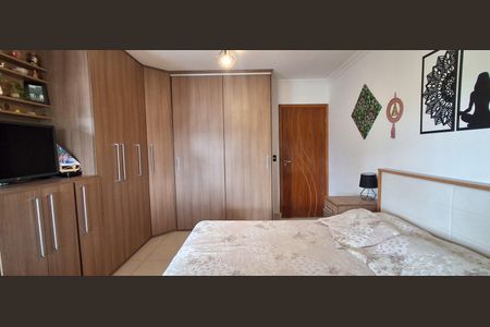 Suíte de casa à venda com 3 quartos, 200m² em Jardim Orlandina, São Bernardo do Campo