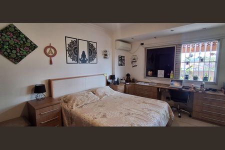 Suíte de casa à venda com 3 quartos, 200m² em Jardim Orlandina, São Bernardo do Campo