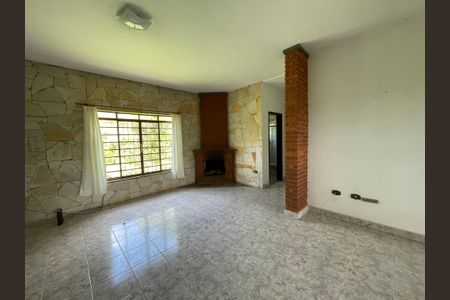 Sala de casa para alugar com 3 quartos, 5314m² em Rio Cotia, Cotia
